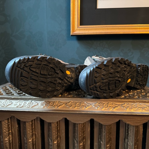 Lowa Renegade GTX women’s size 9 Mid Hiking Boot - Picture 5 of 6